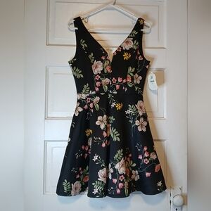Altar’d State Floral Fit & Flare Dress Womens Medium Black Sleeveless Skater NWT